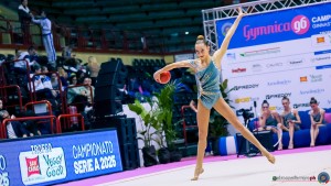 motto viareggio vignozzi bianca un palla sfe00724a copia simone ferraro ph copia